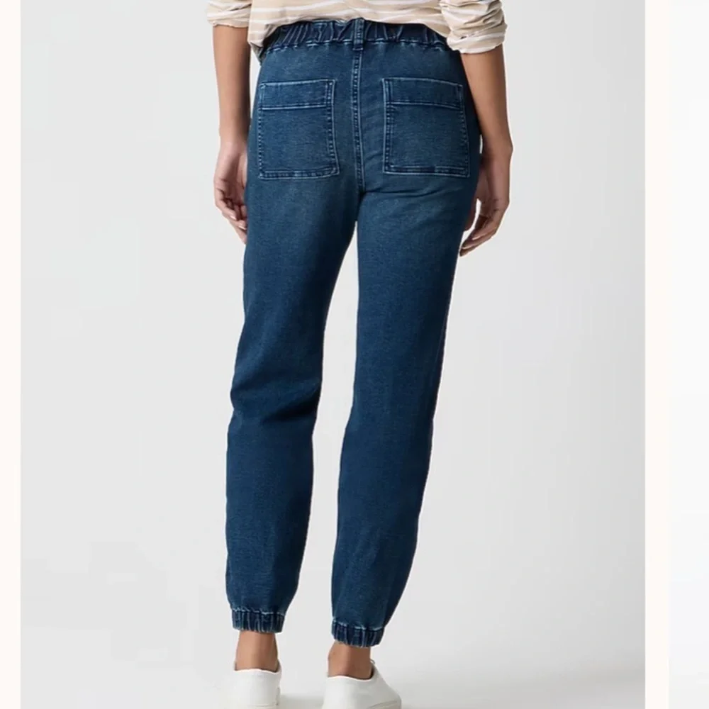 NWOT j crew Utility jogger jean in signature stretch+
